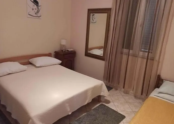 In - Zadar Riviera 7840 Privlaka (Zadar)